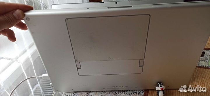 Apple macbook pro 17