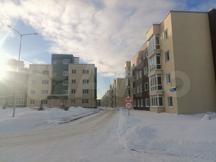 2-к. квартира, 81,9 м², 1/4 эт.