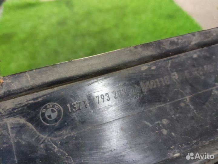 Крышка глушителя шума всасывания Bmw 530D E60 M57N