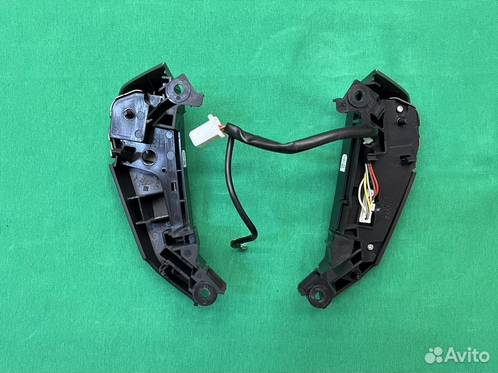 Кнопки мультимедиа руля Alphard Vellfire 20 25