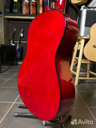 Классическая гитара Новая Натуральная глянец