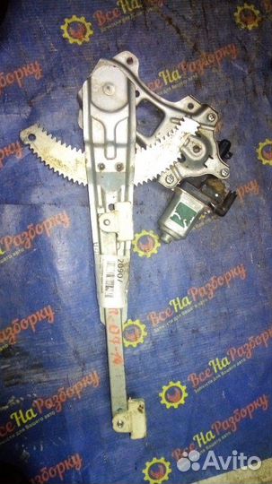 Стеклоподъемник задний правый Nissan Tiida