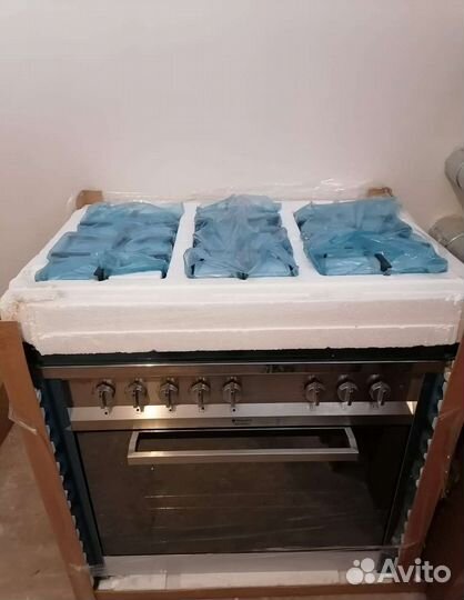 Газовая плита новая. Нержавейка. Италия