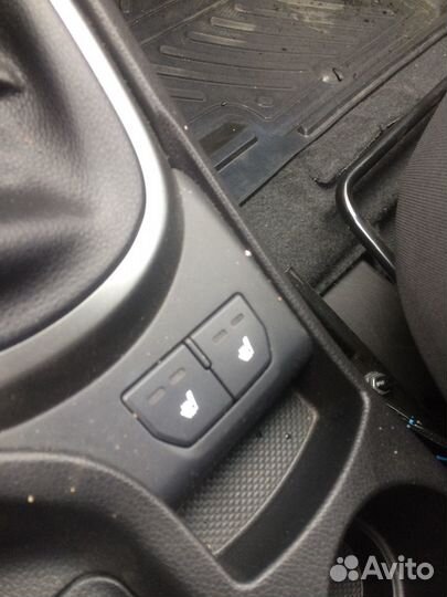 Кнопки подогрева Kia Rio 2013г.в