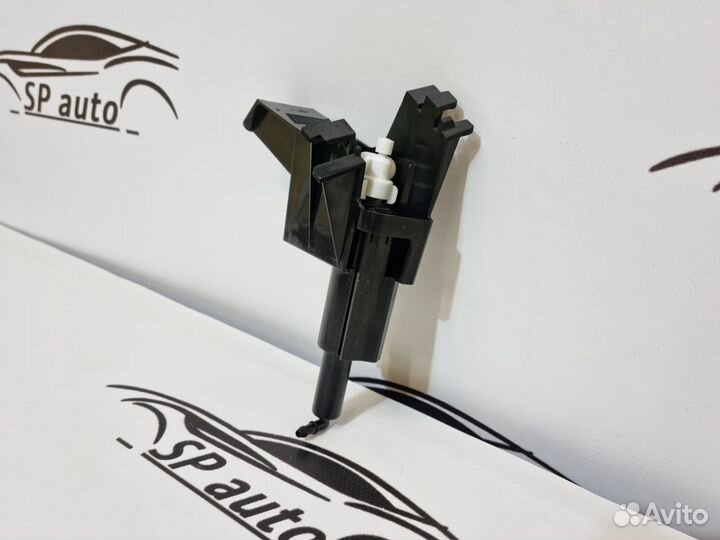 Фароомыватель правый Nissan Qashqai 1 J10 10-13