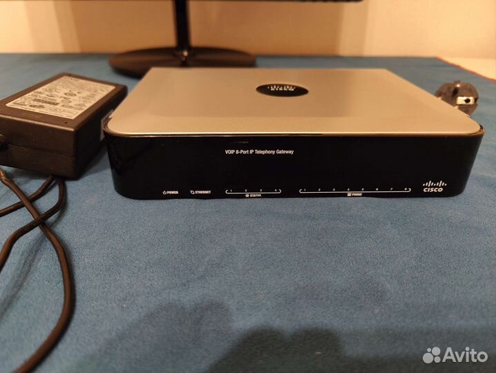 Cisco (Linksys) SPA8000 - IP телефония оригинал