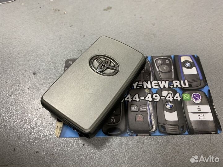 Ключ Toyota Alphard B52EA 433 mhz