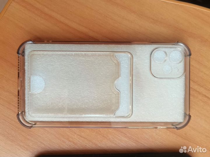 Чехол на iPhone 11