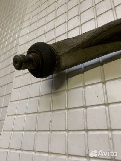 Рычаг передний правый audi А8