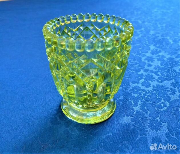 Антикварный урановый бокал 19 век