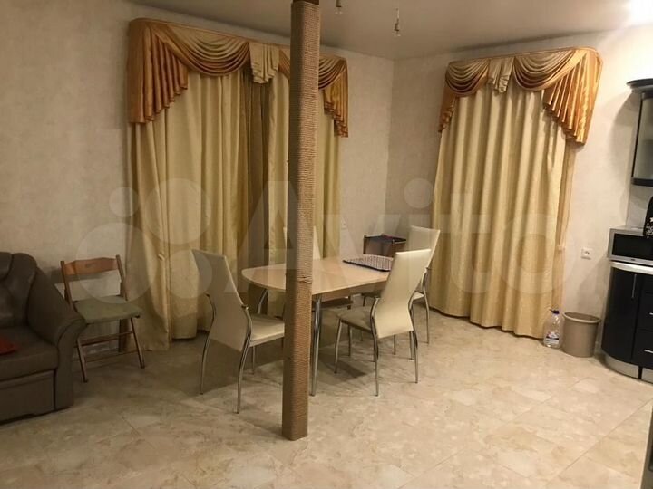 Коттедж 180 м² на участке 12 сот.