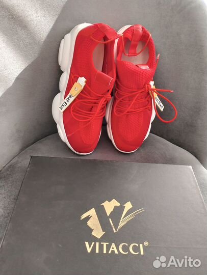 Кроссовки Vitacci летние. 35,36,39,40