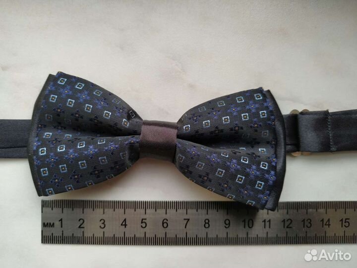 Галстук-бабочка для подростка новая