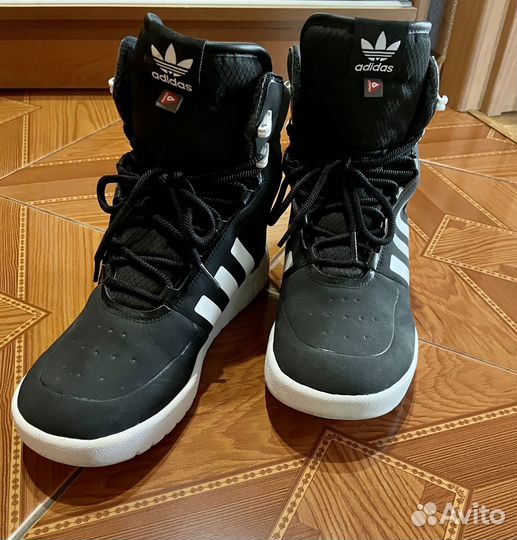 Зимние ботинки «Adidas»