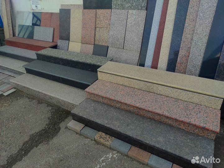 Гранитная ступень Плитка гранит. Брусчатка. Бордюр