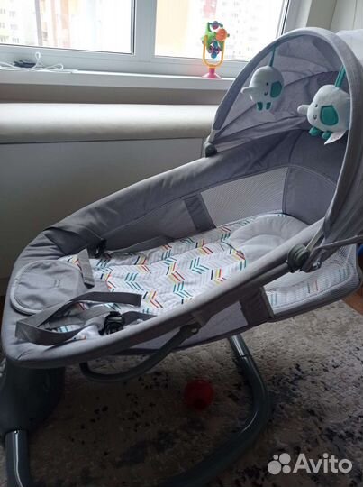 Шезлонг детский