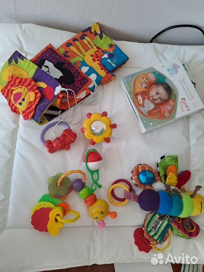 Игрушки погремушки от 0