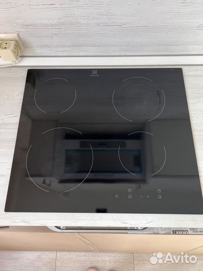 Варочная панель электрическая electrolux
