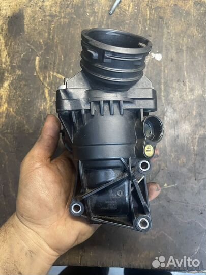 Термостат на М276 W218 Mercedes