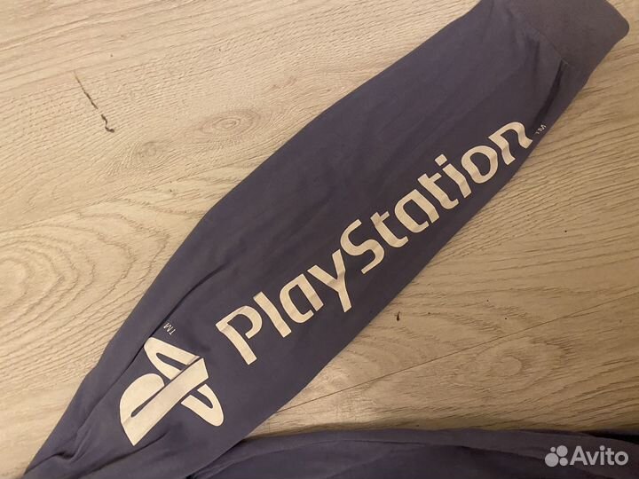 Лонгслив bershka playstation