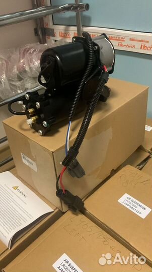 Компрессор Land rover Discovery 4 Hitachi