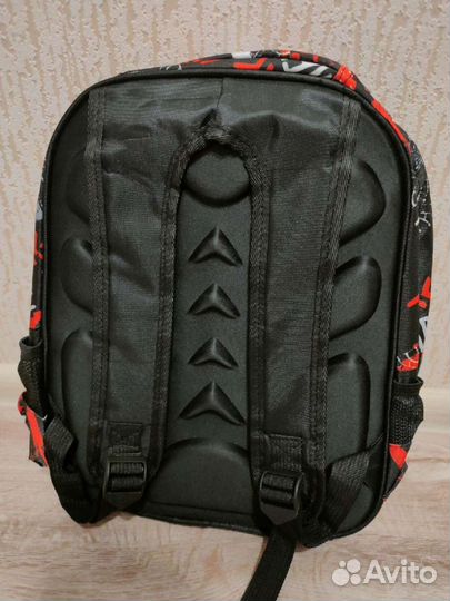 Рюкзак школьный