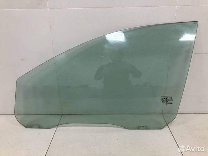 Стекло двери передней левой Ford Focus 2 DB 2008-2