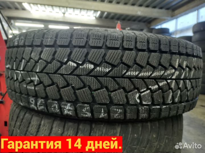 Falken Azenis FK453 215/70 R16 Y