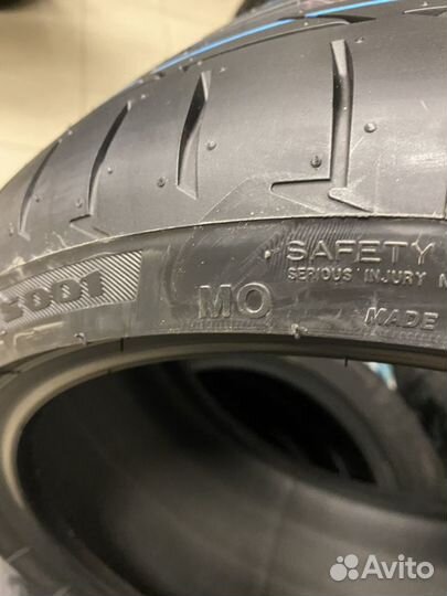 Bridgestone Potenza S001 285/30 R19 98Y