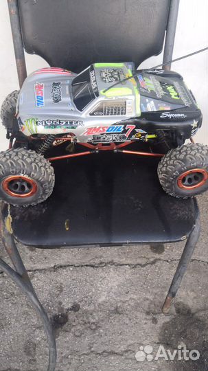 Машина на радиоуправлении краулер