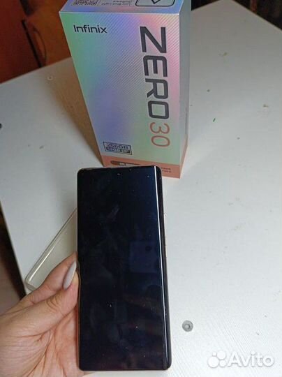 Infinix Zero 30 4G, 8/256 ГБ