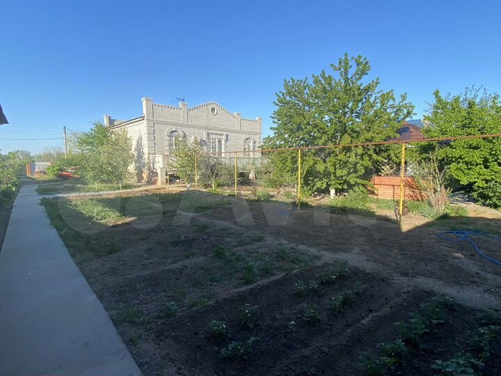 Дом 227,9 м² на участке 18 сот.