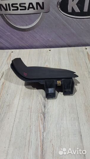 Брызговик задний volkswagen touareg NF Лев