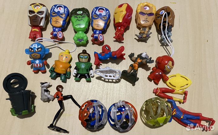 Киндер сюрприз супергерои