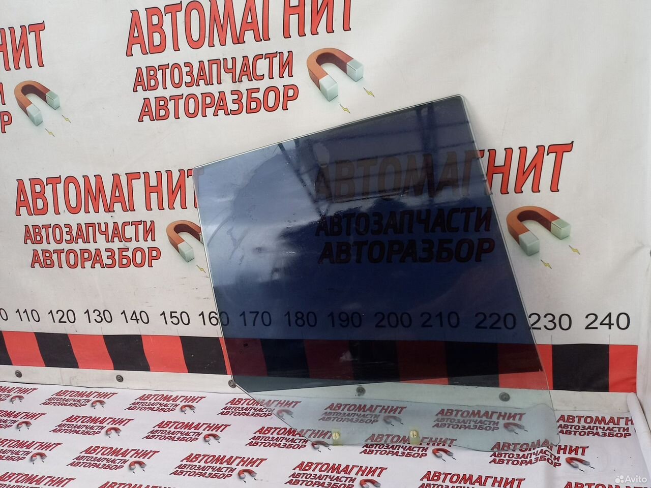 Стекло двери задней правой Ссаньенг Кайрон