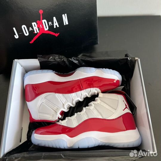 Nike air jordan 11 'cherry'