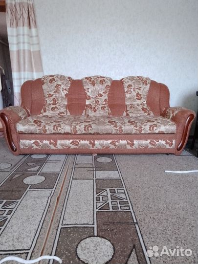 Диваны и кресло бу в хорошем состояние