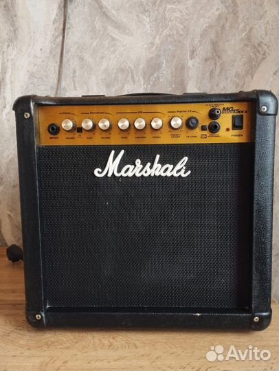 Комбоусилитель Marshall mg15dfx