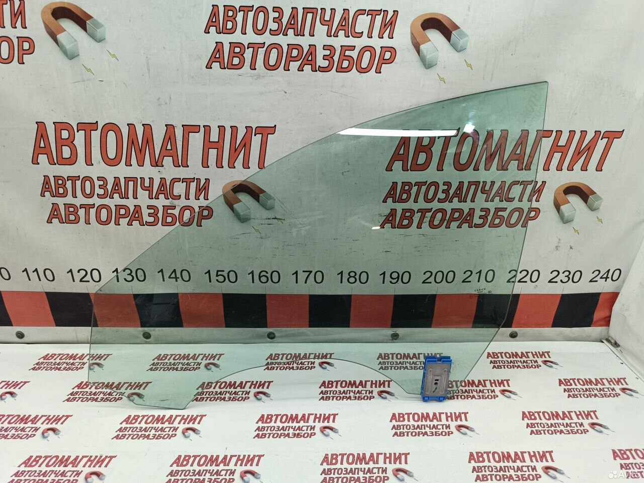 Стекло переднее левое Zeekr 001