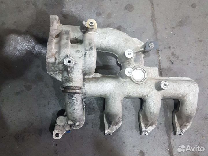 Впускной коллектор renault