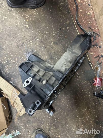 Поддон двигателя 3,0 Discovery 4 306DT в сборе La