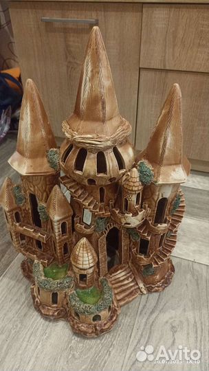 Замок для аквариума