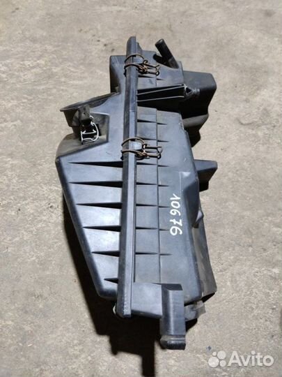 Корпус воздушного фильтра Ford Mondeo 2 универсал