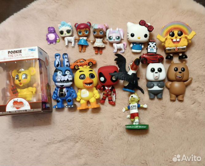 Различные игрушки фигурки