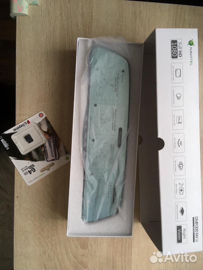 Видеорегистратор зеркало с навигатором