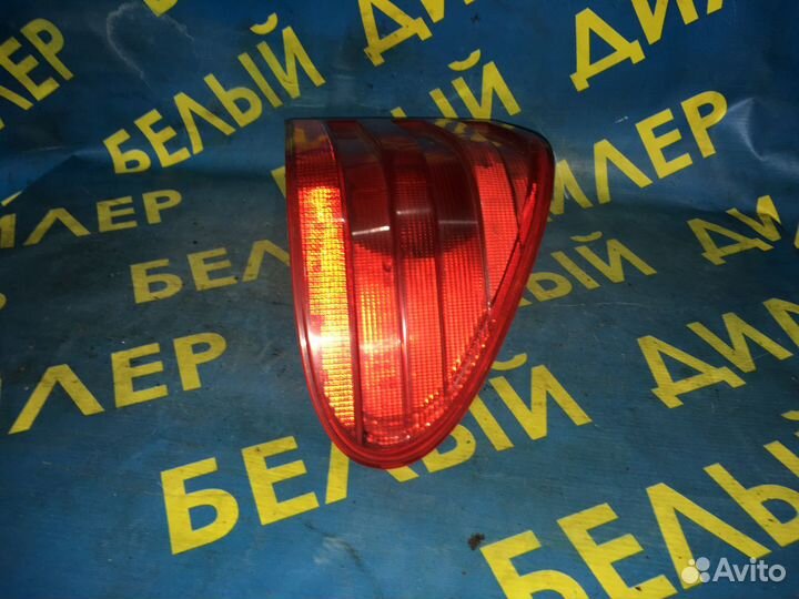 Фонарь задний правый в крыло Mercedes Benz W210