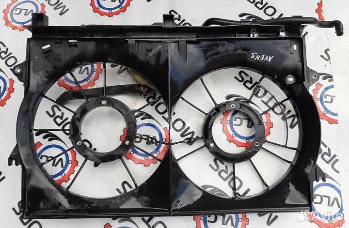 Диффузор радиатора Toyota Avensis AZT250