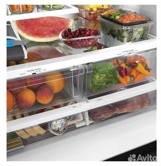 Холодильник IO mabe ICO19jsprbr