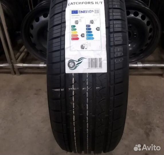Windforce CatchFors H/T 215/60 R17