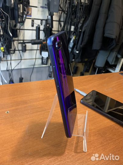 HONOR 10, 4/128 ГБ